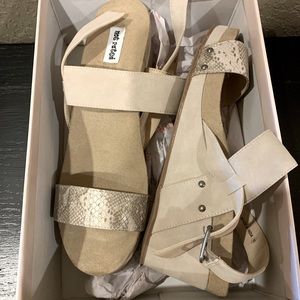 Top Rated women’s wedges. NIB. Sz 10
